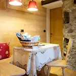 Bed & Breakfast Profum Di Bosc 3*